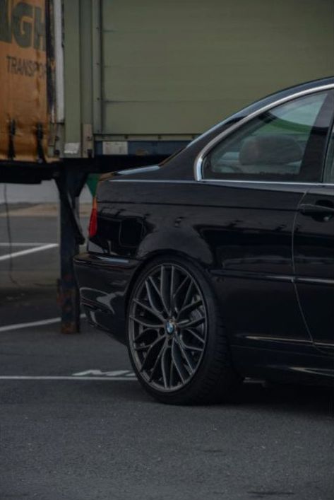 SUV
